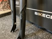 vildice Specialized Suntour XCT 27,5 palců; na rychlopupínák, pružinová,bez zamykání