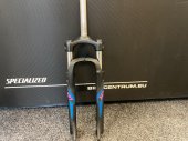 vildice Specialized Suntour XCT 27,5 palců; na rychlopupínák, pružinová,bez zamykání