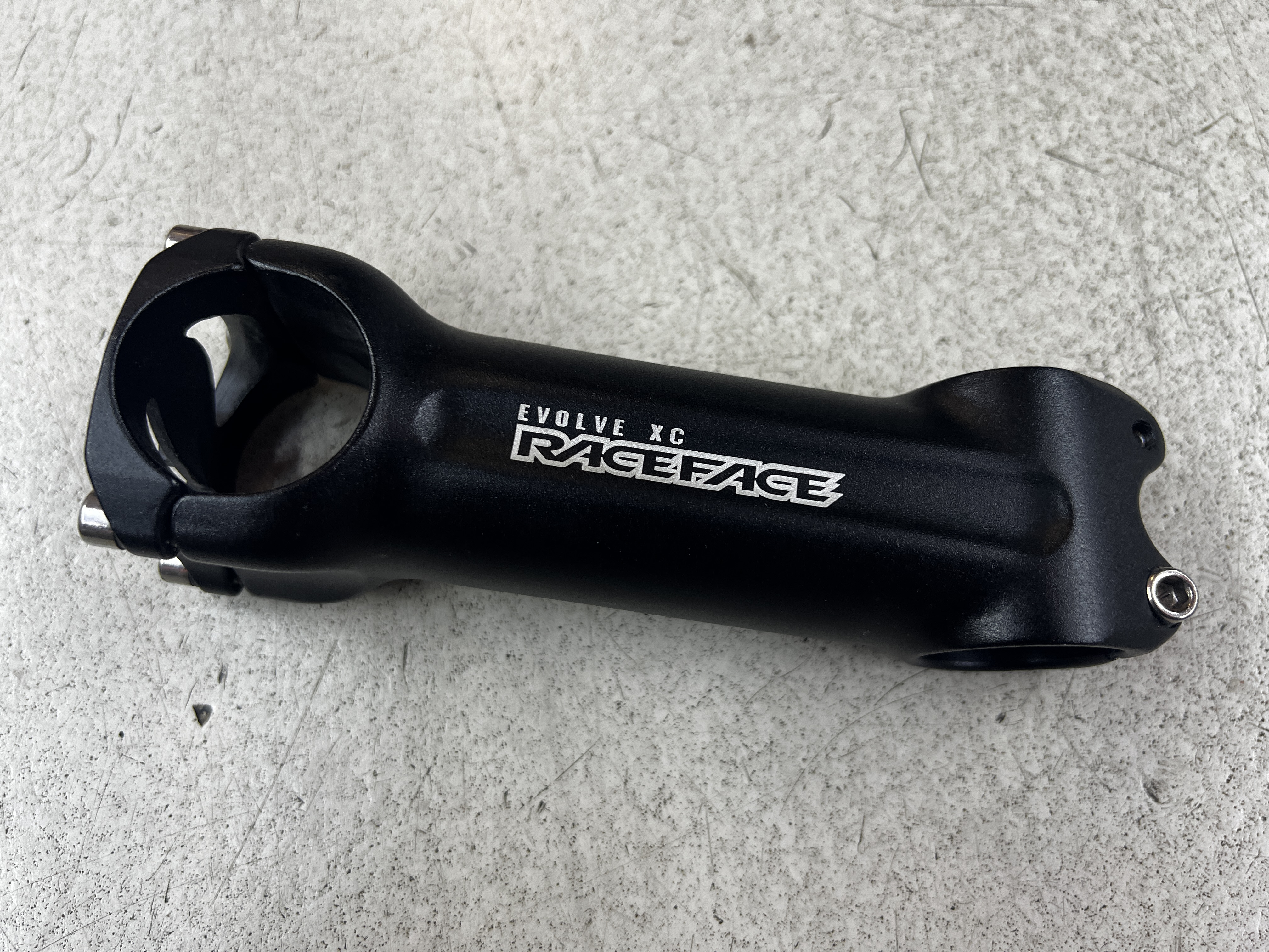 p edstavec Race Face Evolve XC ern vintage Vintage a Retro